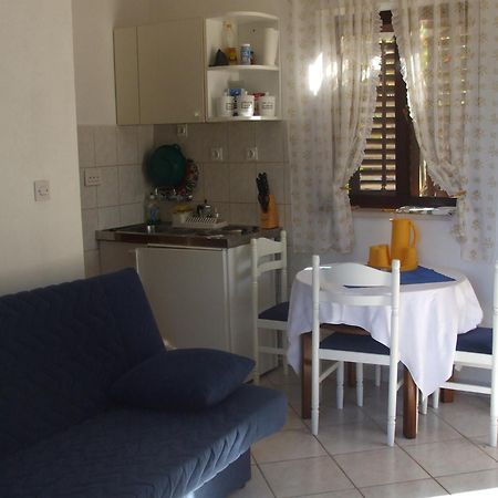 Apartments Marina Supetar Luaran gambar