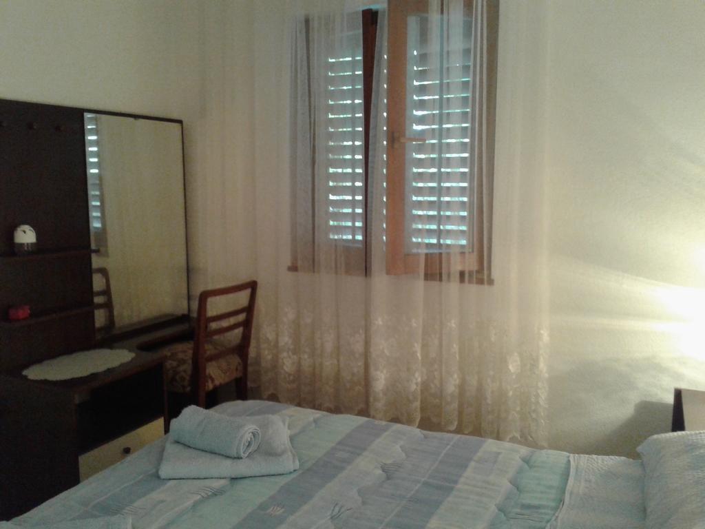 Apartments Marina Supetar Luaran gambar