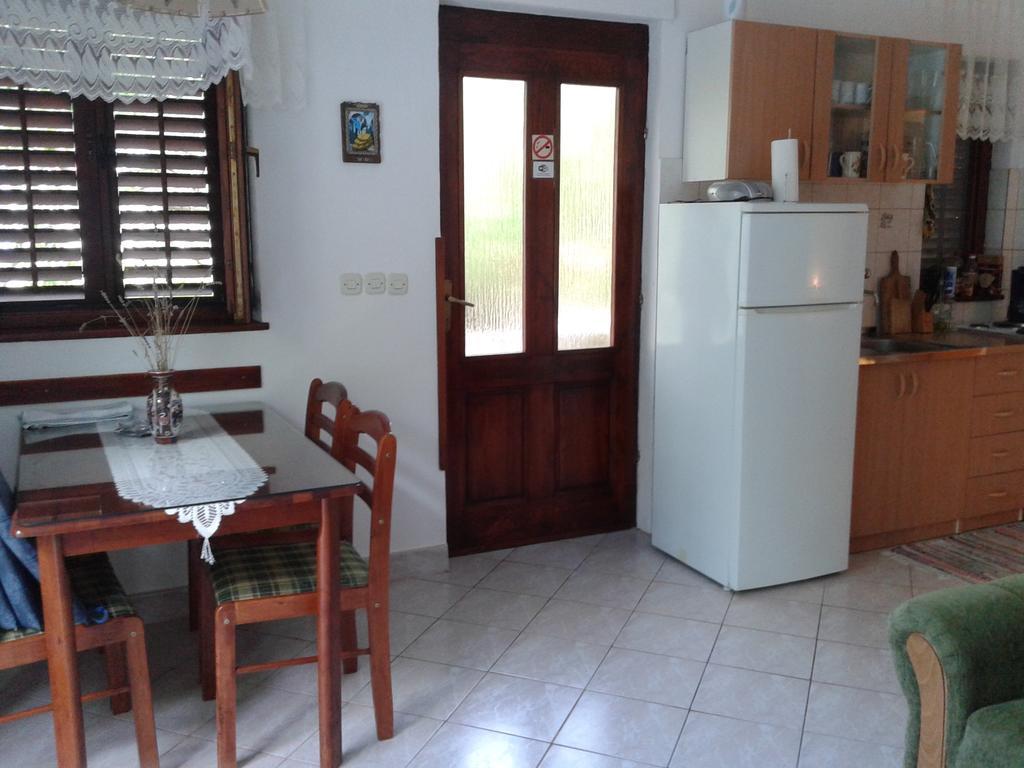 Apartments Marina Supetar Luaran gambar