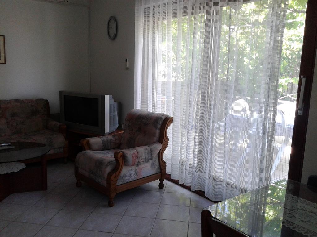 Apartments Marina Supetar Luaran gambar