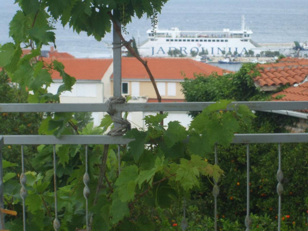 Apartments Marina Supetar Luaran gambar
